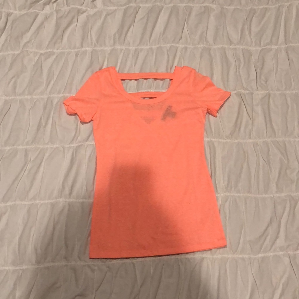 short sleeve t-shirt